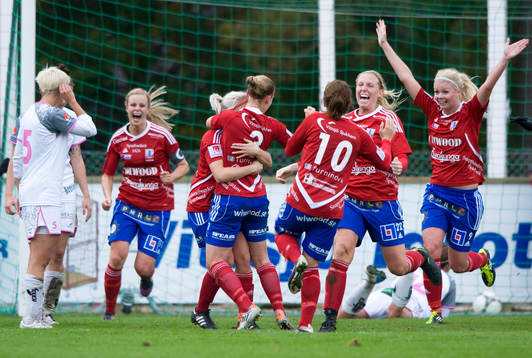 2-2, Mandy Van