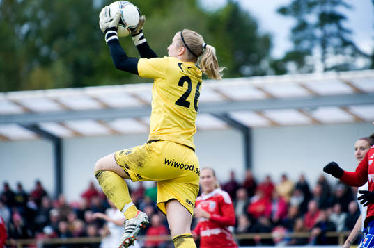 Loes Geurts, målvakt, Vittsjö