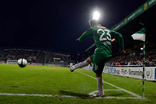 Kennedy Bakircioglu, Hammarby slår en hörna