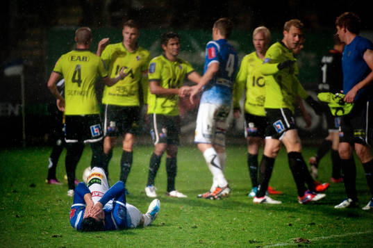 Bläddra bland fler bilder av Fotboll, Superettan, Trelleborg - Halmstad