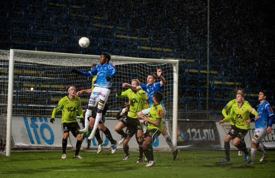 Peter Abelsson, Trelleborg når högst men bollen