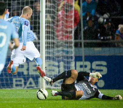 Daniel Larsson, Malmö mot Pär Hansson, Helsingborg