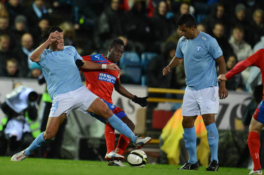 David Accam, Helsingborg och Miiko Albornoz och Wilton
