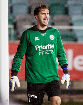 Gabriel Wehling, målvakt, Utsikten, skriker åt sina