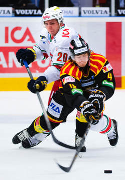 Alexander Steen, Modo, utmanar Victor Berglind, Brynäs