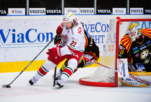 Ladislav Nagy, Modo