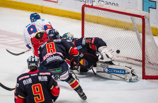 John Vigilante, Oskarshamn trycker in 1-0