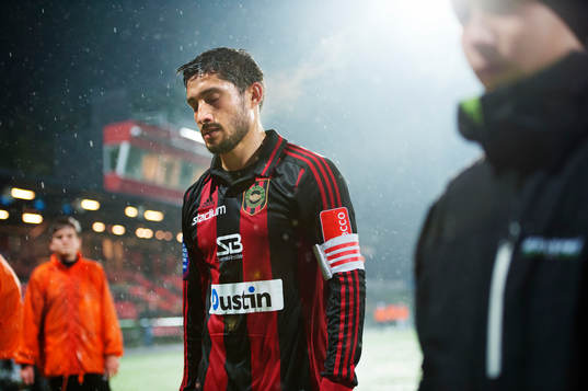 Pablo Pinones Arce, Brommapojkarna, deppar när han lämnar