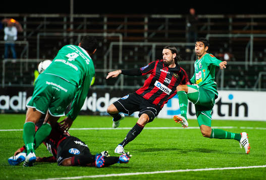 Andreas Eriksson, Brommapojkarna, oroar framför mål