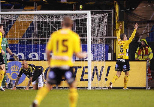Viktor Claesson gör 0-1 för Elfsborg