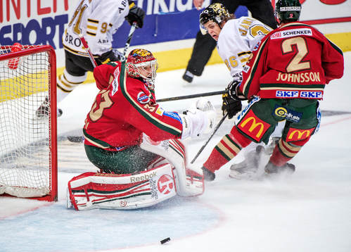 Julius Hudacek, målvakt, Frölunda, har inte full koll på