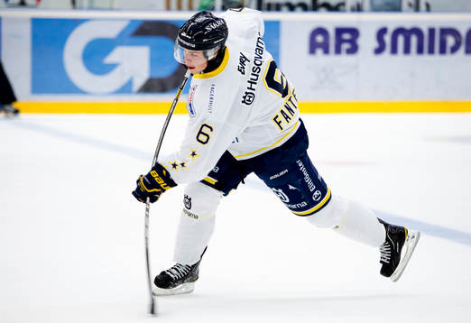 Oscar Fantenberg, HV71, skjuter in 0-2
