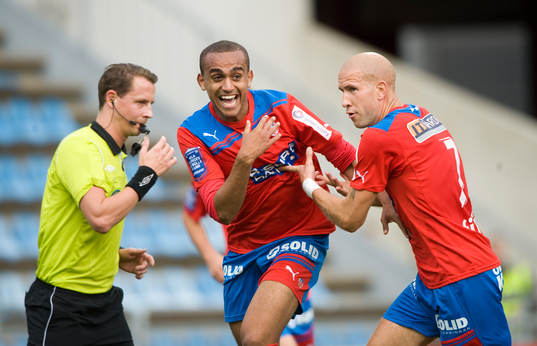 1-0 Walid Atta, Helsingborg, grattas av Mattias Lindström,
