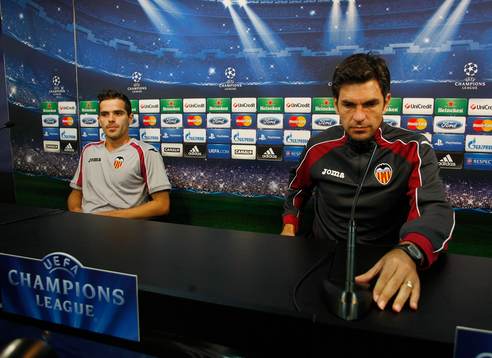 FERNANDO GAGO  och MAURICIO PELLEGRINO, tränare