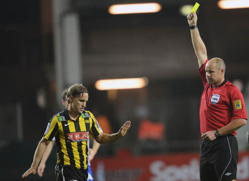 jonas Bjurström, Häcken får ett gult kort (varning) av