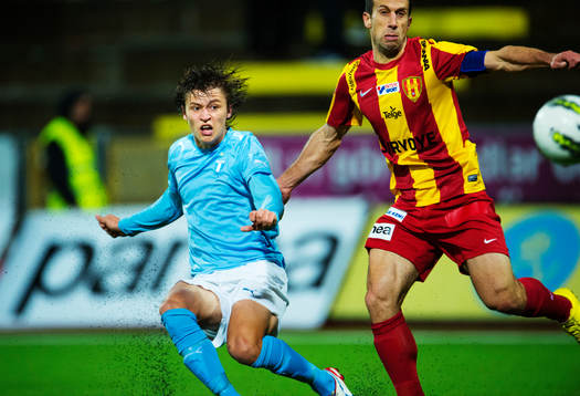 Simon Thern, Malmö FF, skjuter in 0-2