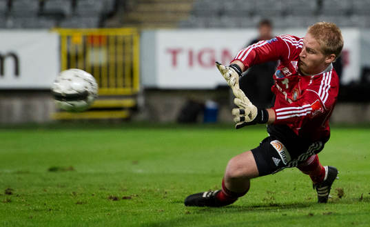 Bläddra bland fler bilder av Fotboll, superettan, Landskrona - Ängelholm