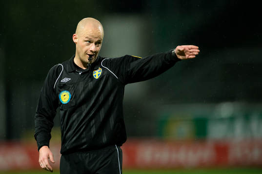 Niklas Abrahamsson, domare