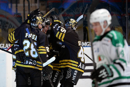 Victor Ahlström, AIK jublar