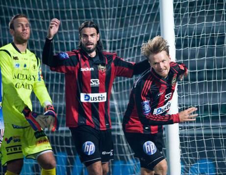 0-3, Jacob Une Larsson, Brommapojkarna, som grattas av