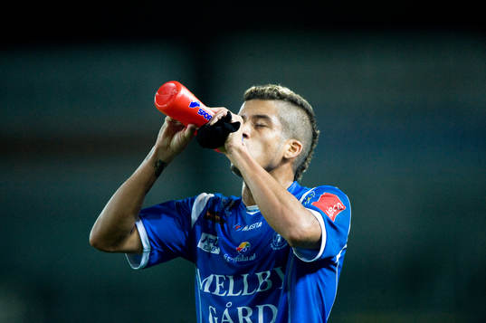 Thiago Pinto Borges, Trelleborg, drickapaus, dricker, flaska