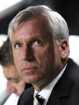 Football - Newcastle United v FC Girondins de Bordeaux -