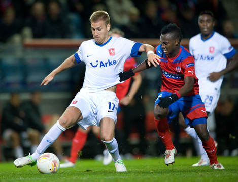 Rasmus Bengtsson, Twente och David Accam, Helsingborg