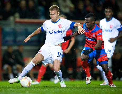 Rasmus Bengtsson, Twente och David Accam, Helsingborg