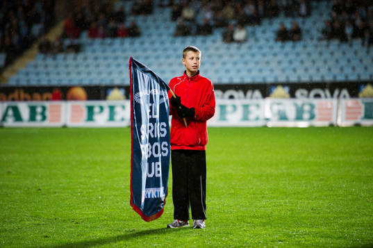 knatte med flagga från Svenska Spel