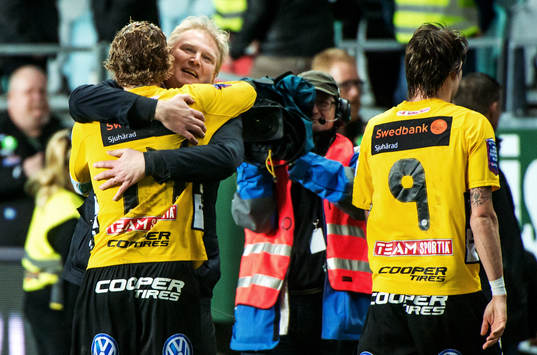En mycket glad Jörgen Lennartsson, tränare Elfsborg,