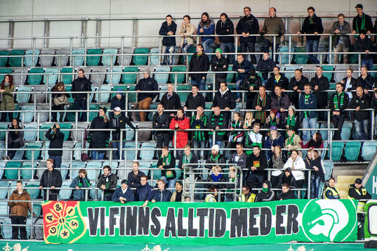 GAIS, supportrar har ett tifo med texten "Vi finns alltid
