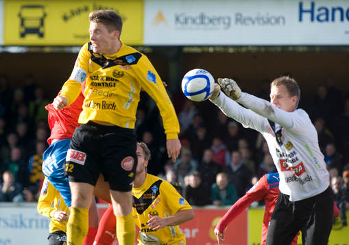 0-2, Walid Atta, Helsingborg, här skymd av Viktor Agardius