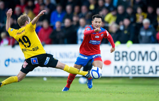 Rachid Bouaouzan, Helsingborg, lurar Craig Henderson,