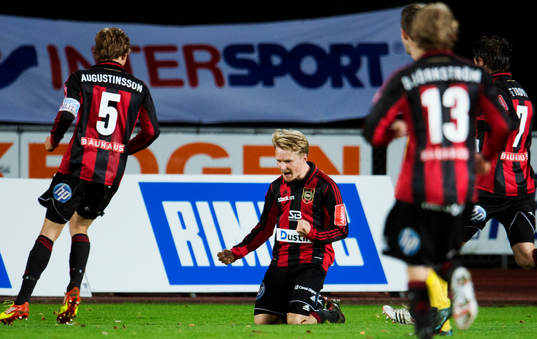 Jacob Une Larsson, Brommapojkarna jubaler