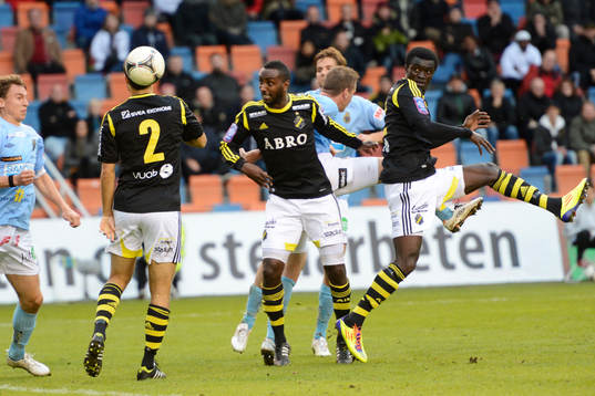Henok Goitom, AIK nickar in 1-0 som dock blir bortdömt pga