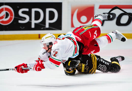 Dave Spina, Modo, blir fälld vilket leder till ett