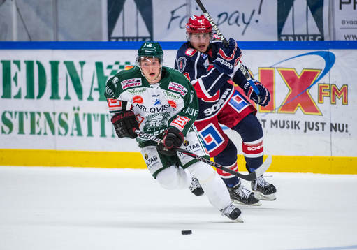 Kim Karlsson, Tingsryd jagas av Matthew Read, Södertälje