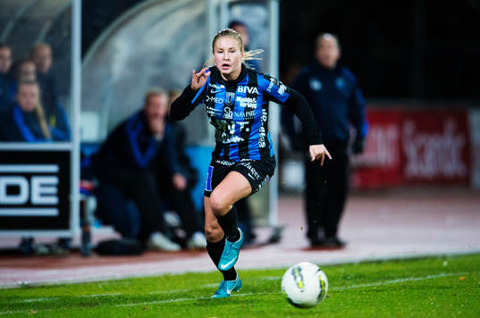 Fanny Andersson, Sirius, jagar bollen