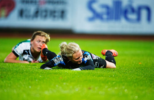 Bläddra bland fler bilder av Fotboll, kval till Damallsvenskan, Sirius - Mallbacken