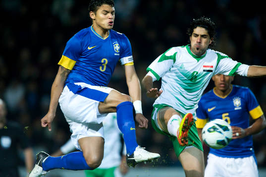 Thiago Silva, Brasilien och Khaldoon Ibrahim, Irak