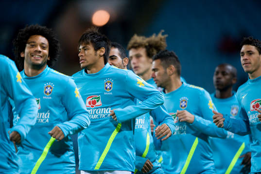 Uppvärmning, Brasilien, Marcelo och Neymar