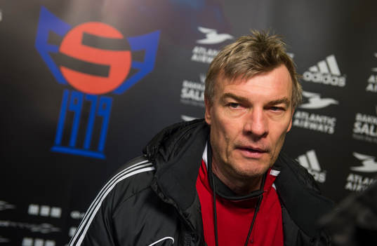 Lars Olsen, förbundskapten Färöarna