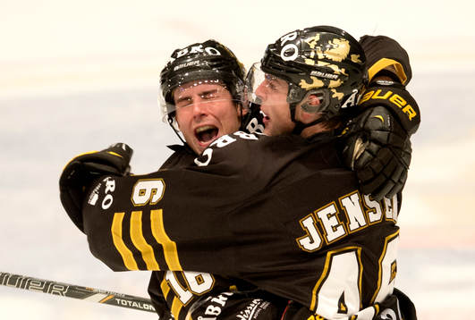 Nicklas Jensen, AIK gratuleras