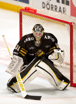 Daniel Larsson, målvakt AIK