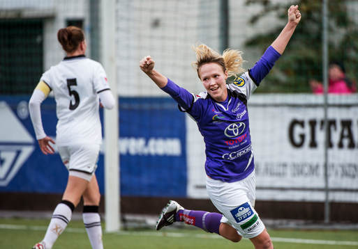 Bläddra bland fler bilder av Fotboll, Damallsvenskan, Jitex - Umeå