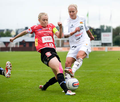 Sif Atladottir, Kristianstad och Kirsten van de Ven, Tyresö