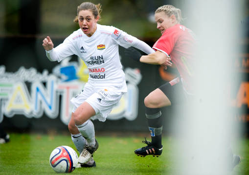 Meghan Klingenberg, Tyresö, mot Emelie Johnsson,