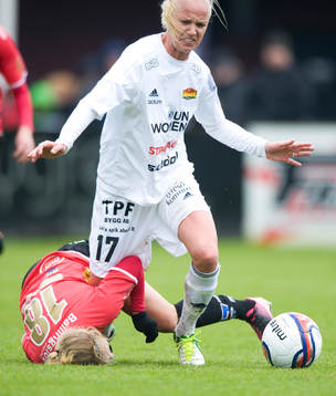 Gudny Björk Odinsdottir, Kristianstad, greppar Caroline