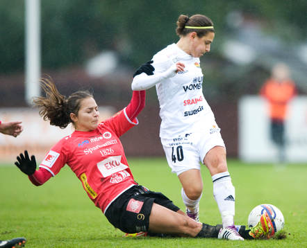 Veronica Boquete, Tyresö, stoppas av Elena Sadiku,