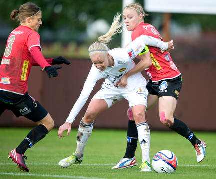 Caroline Seger, Tyresö, tas hårt av Kristianstad